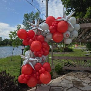GRAD balloon garland