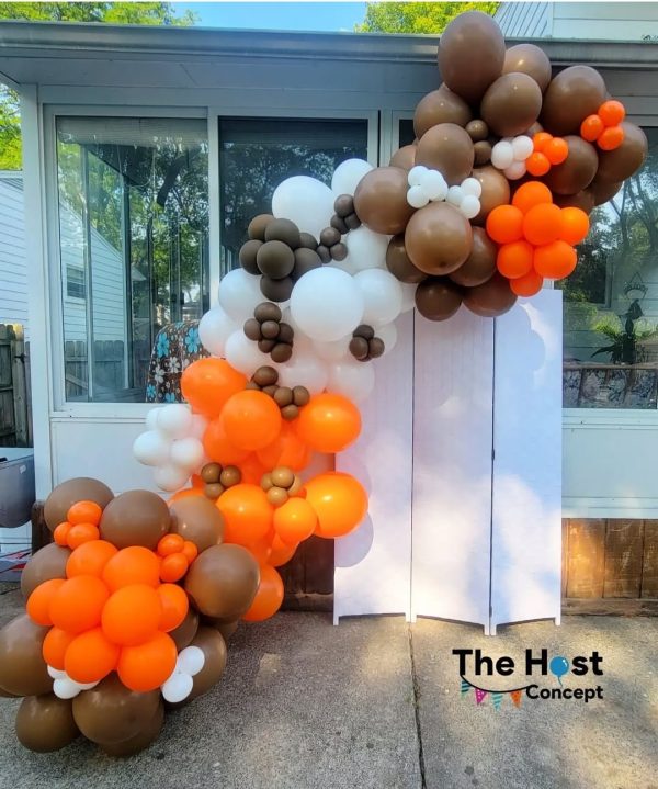GRAD balloon garland