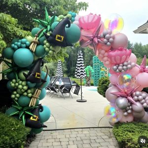 06. Haunted Balloon Arches